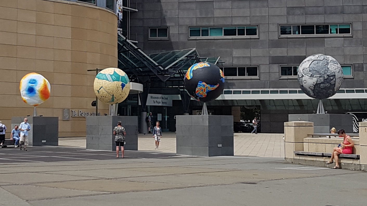 ‘Other Worlds’ Sculpture at Te Papa Installed Using Hampidjan Netting